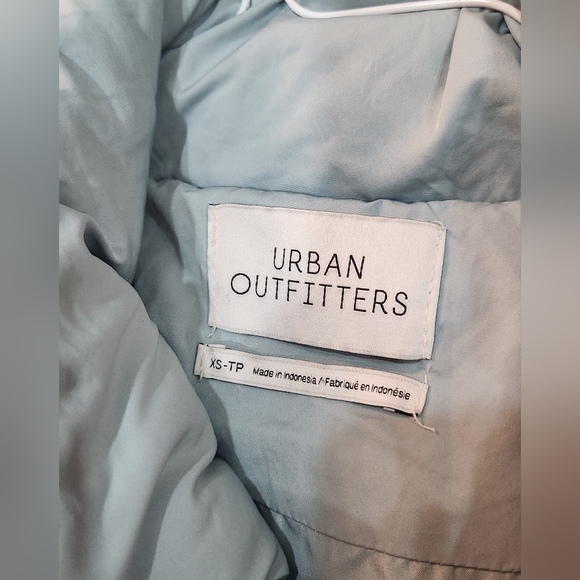 Urban Outfitters Light Blue Puffer Jacket Size Xsmall - Picture 8 of 10